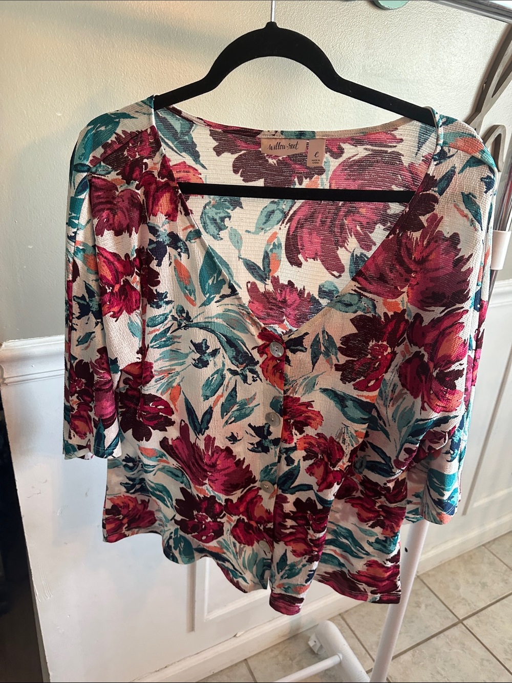 Hello Soul Floral Button-Front Cream Blouse with Berry and Teal Accents